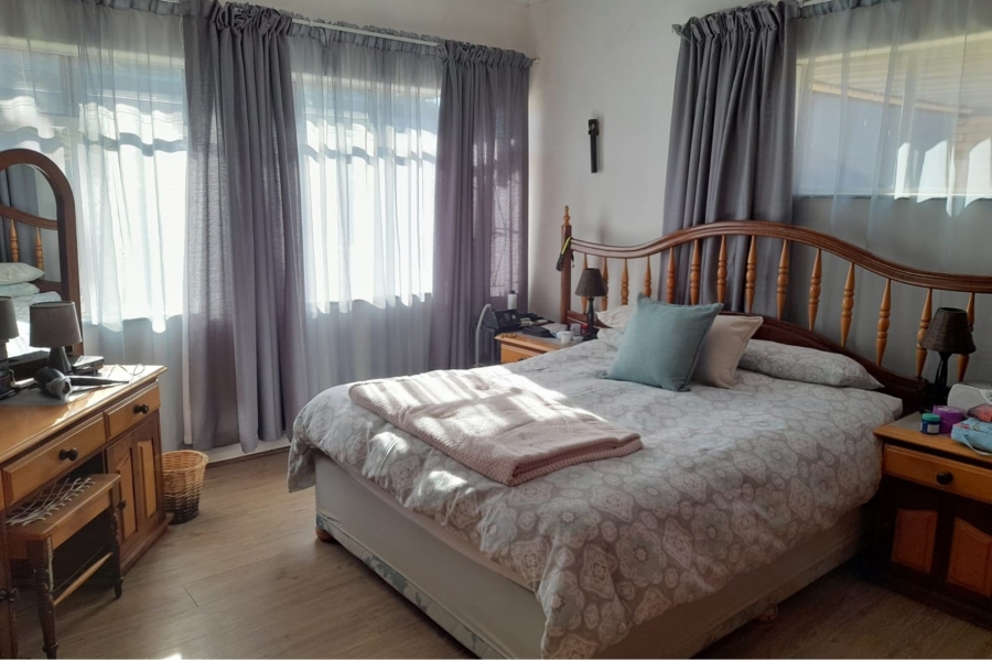 3 Bedroom Property for Sale in Flimieda North West